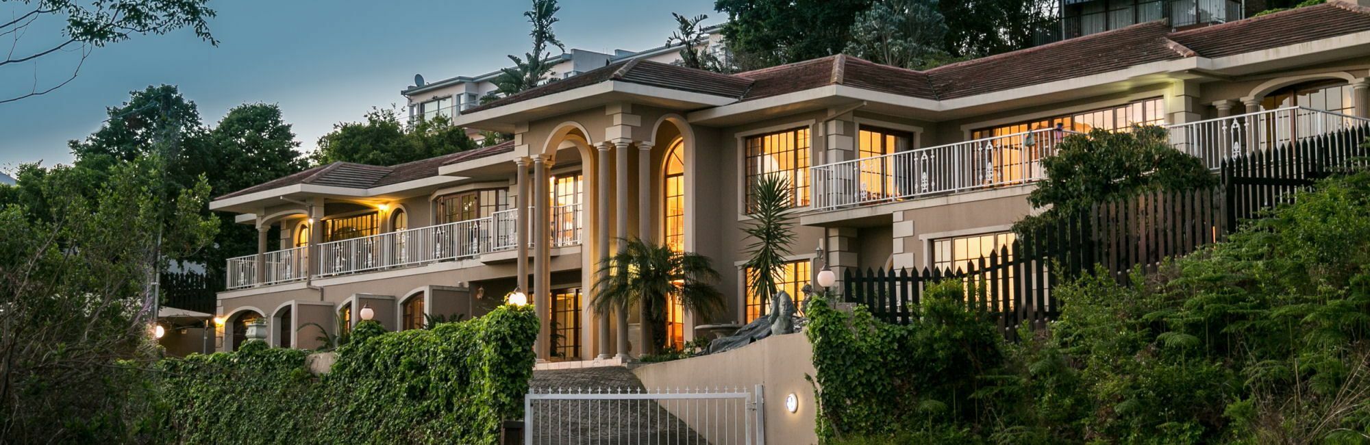 Moncrieff Manor Hotel Книсна Екстериор снимка