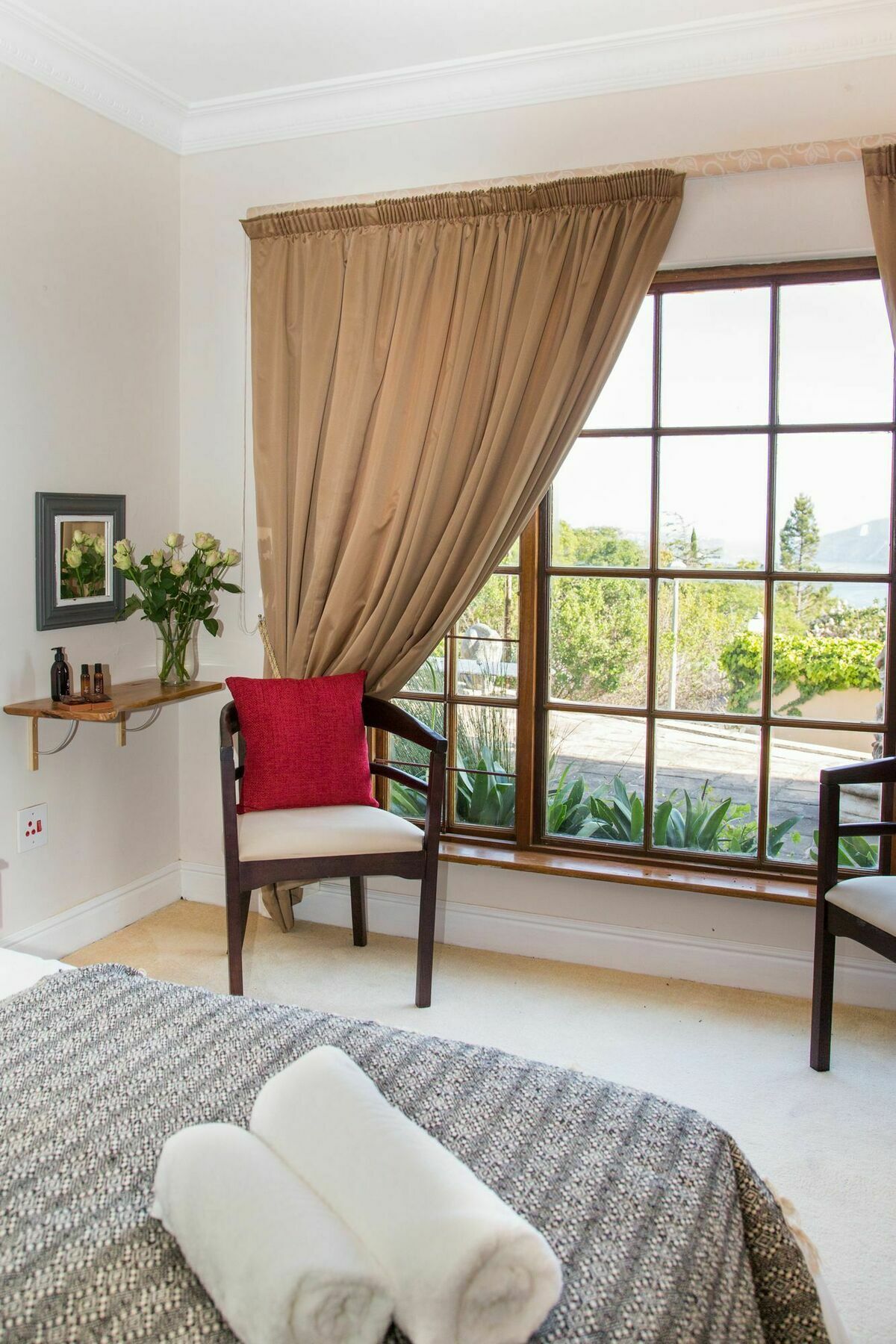 Moncrieff Manor Hotel Книсна Екстериор снимка